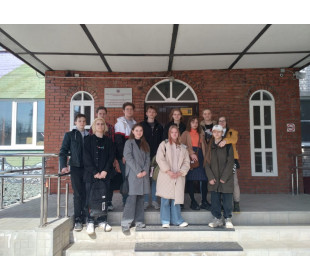 На экскурсии в АКДЭЦ побывали воспитанники Дома научной коллаборации АлтГУ